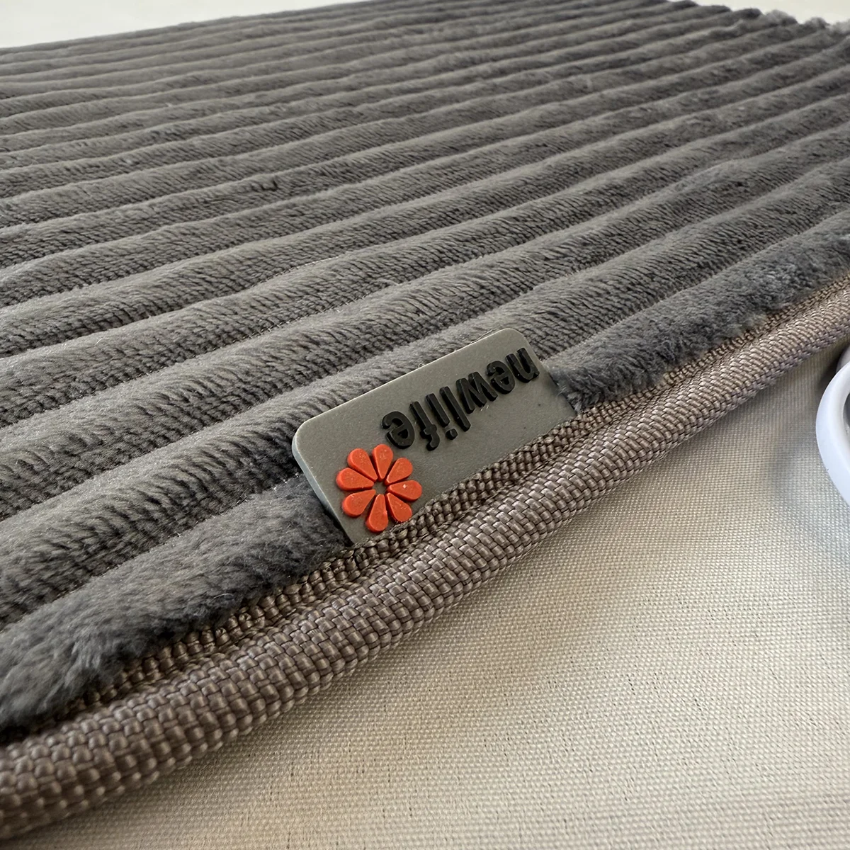 تشک برقی ضد آب 35×45 نیولایف